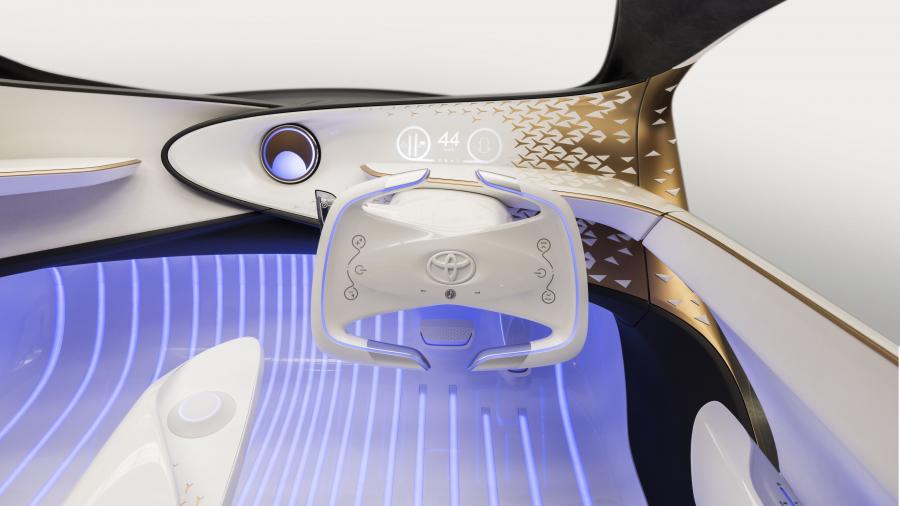 Панель приборов Toyota Concept-i 2017 года  (фото 26 из 45)